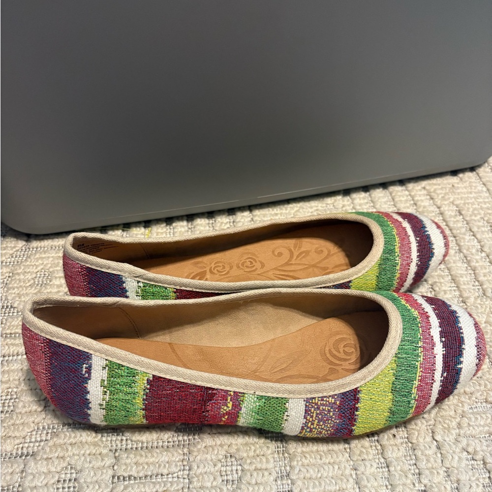 Born Multicolor Striped Women's Flats Size 9.5 - Picture 5 of 8